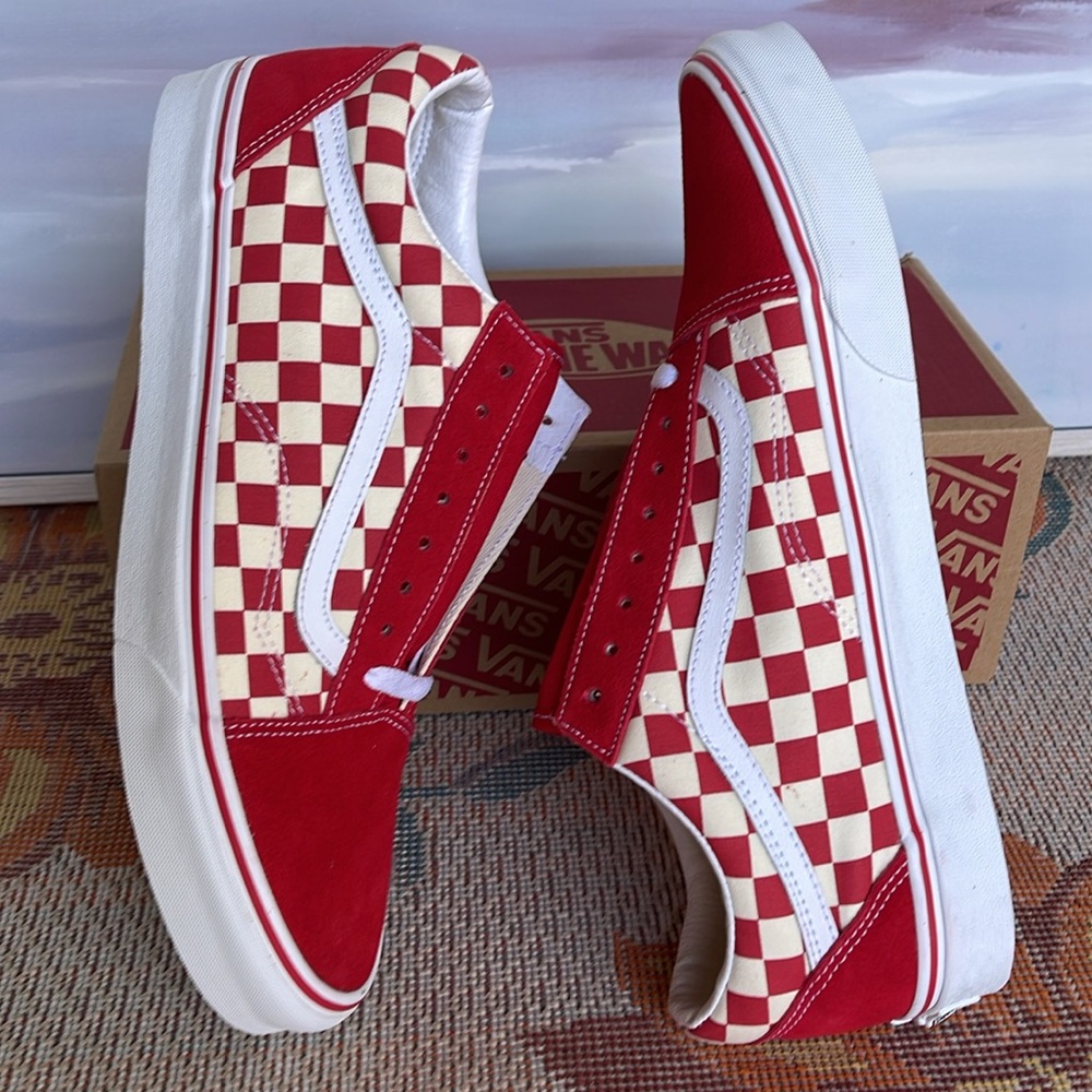 Vans • Men’s Old Skool
(Primary Check) Rng Rd/W
VN0A38G1P0T
Sneakers - Picture 12 of 16